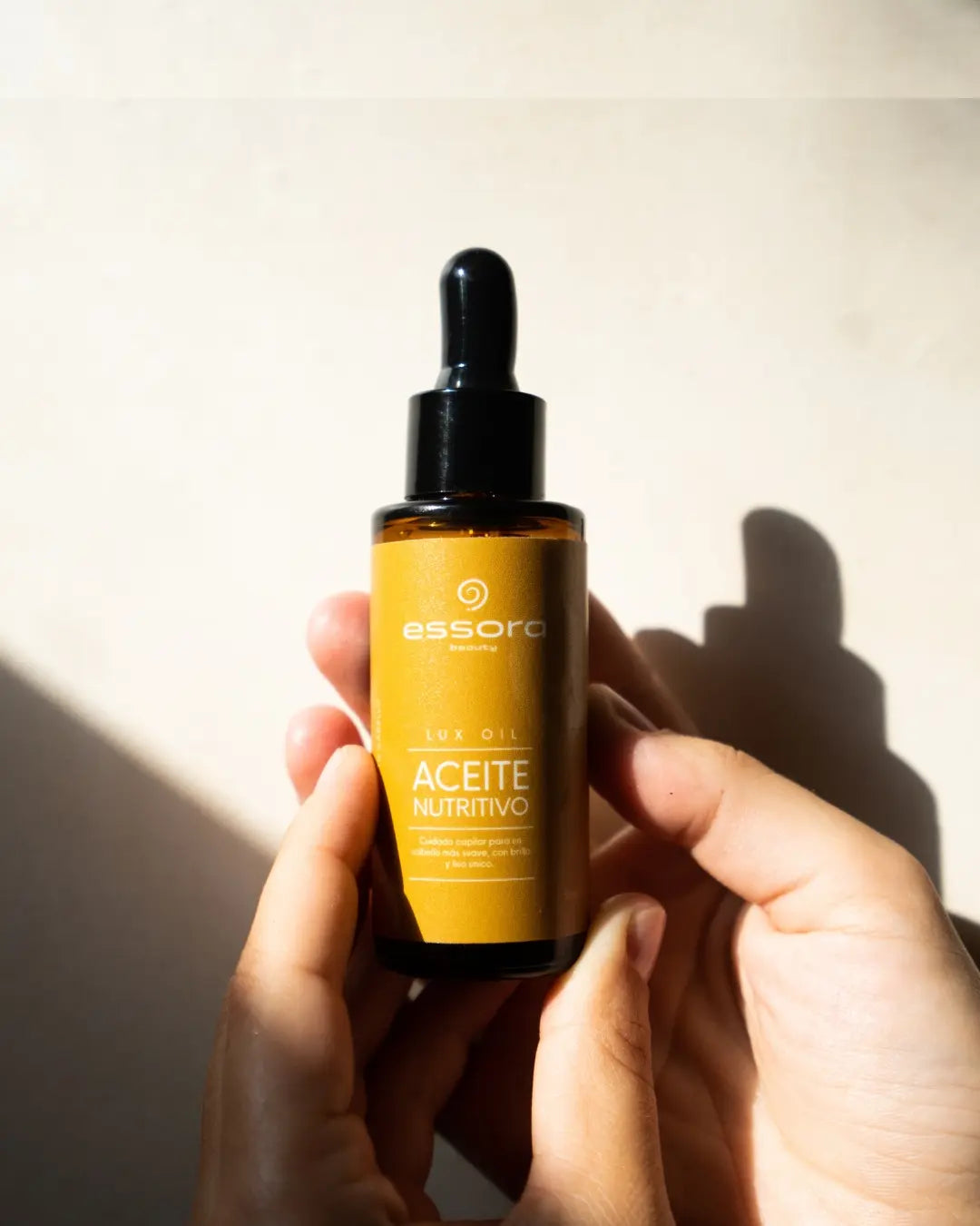 Lux Oil – Aceite Nutritivo